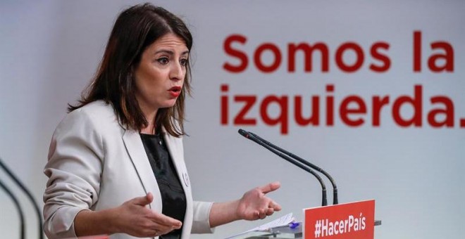 La vicesecretaria general del PSOE, Adriana Lastra, durante la rueda de prensa que ha ofrecido esta mañana en la sede socialista de Ferraz, posterior a la reunión de la Permante de la Ejecutiva del partido socialista. EFE/ Emilio Naranjo