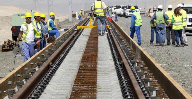 Construcción de la vía del AVE de Medina a La Meca.