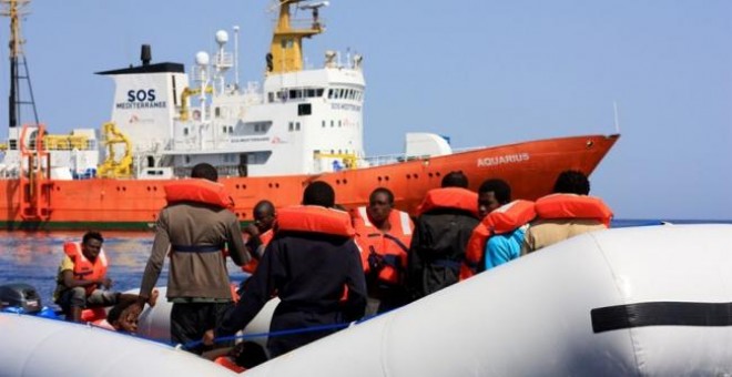 Una operación de rescate del 'Aquarius', fletado por MSF y SOS MÉditerranée.- MSF