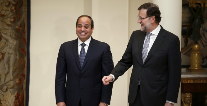 Encuentro de Mariano Rajoy y Abdelfatah al Sisi en La Moncloa, en abril de 2015. REUTERS/Andrea Comas