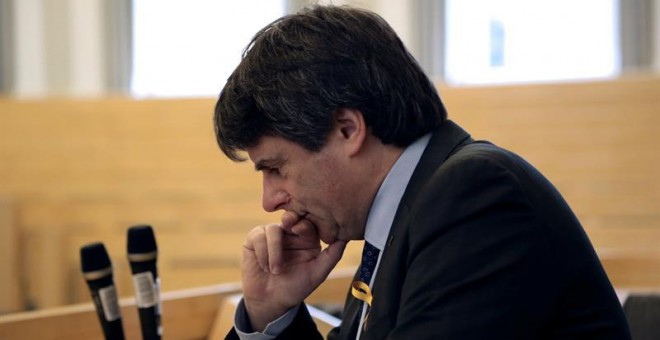 El expresident de la Generalitat Carles Puigdemont antes de una conferencia en la Universidad de Helsinki. / EFE