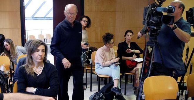 Jacinto Siverio, de 83 años, entrando en la sala de la Audiencia Provincial de Santa Cruz de Tenerife.- EFE