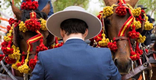 Feria de Abril de Sevilla, donde ayer murió un caballo. / RAÚL CARO (EFE)