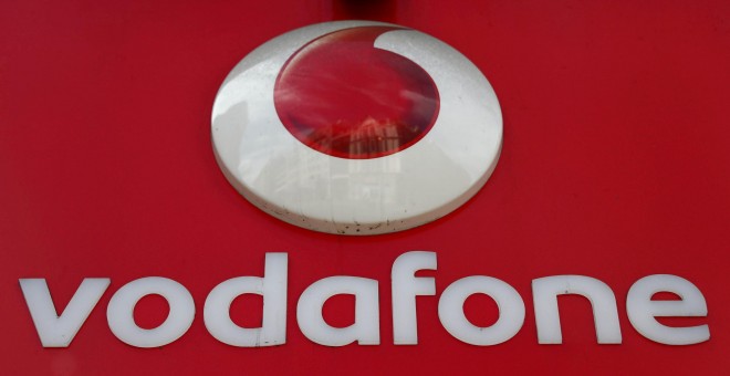 El logo de Vodafone, en una tienda de la operadora en Londres. REUTERS/Neil Hall