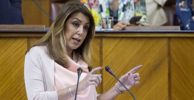 La presidenta de la Junta de Andalucía, Susana Díaz, durante su intervención en el Parlamento andaluz. (RAÚL CARO |  EFE)