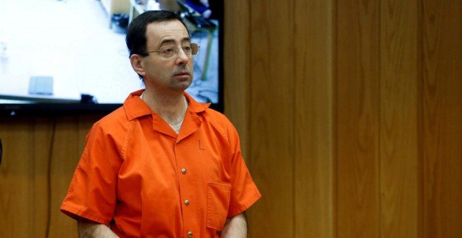 El que fuera médico del equipo olímpico de gimnasia de Estados Unidos, Larry Nassar, durante el juicio. REUTERS/Archivo