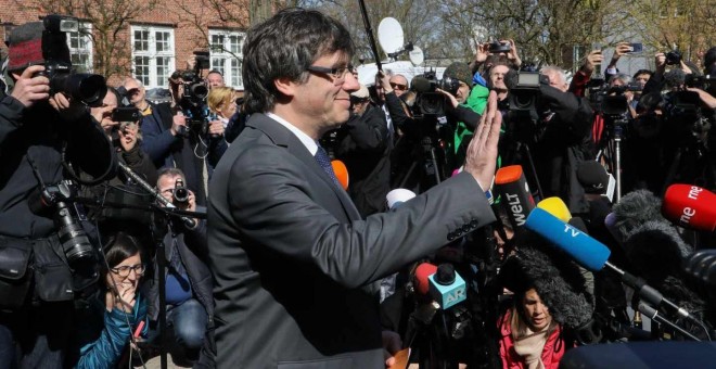 Carles Puigdemont, a la salida de la cárcel de Neumünster en Alemania - EFE