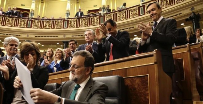 Mariano Rajoy, en su escaño, durante la moción de censura, el 31 de mayo. /VERÓNICA POVEDANO