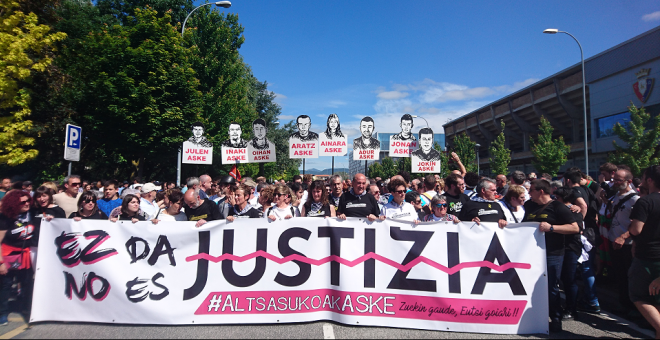 Manifestación en Pamplona en solidaridad con los jóvenes de Altsasu / Danilo Albin