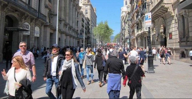 La población española creció un 0,28% en 2017, hasta alcanzar 46,65 millones de habitantes. (EP | ARCHIVO)