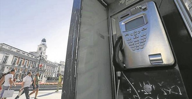 Una cabina en la madrileña Puerta del Sol/ EFE