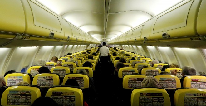 El interior de un avión de Ryanair. - REUTERS