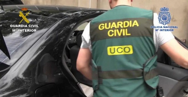 Un agente de la UCO | Foto: Guardia Civil - Policía Nacional