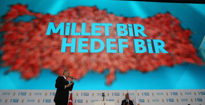 El presidente de Turquía Recep Tayyip Erdogan, durante el congreso de su partido, el AKP, en Ankara. EFE/EPA