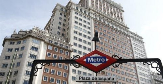 Fachada del Edificio España, frente a la parada de Metro Plaza España, en Madrid. / Europa Press