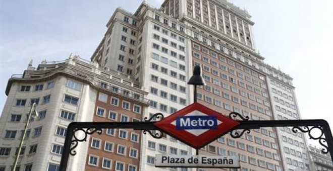 Fachada del Edificio España, frente a la parada de Metro Plaza España, en Madrid. / Europa Press