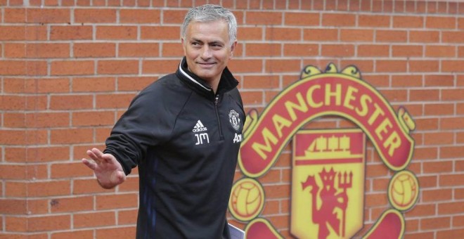 José Mourinho, en Old Trafford para su presentación como entrenador del Manchester United. EFE