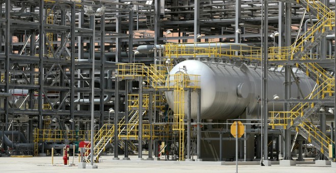Instalaciones del campo petrolífero Shaybah de la compañía saudí Aramco. REUTERS / Ahmed Jadallah