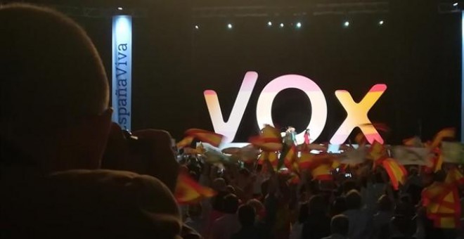Acto convocado por Vox en el Palacio de Vistalegre de Madrid, con el objetivo de llenar el recinto de banderas de España y exigir la convocatoria de elecciones anticipadas. E.P.