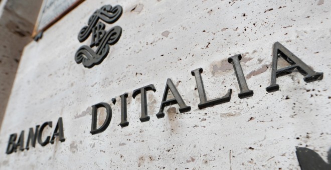 El logo del Banco de Italia en el centro de Roma. REUTERS/Alessandro Bianchi