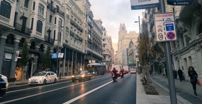 Gran Vía a las 8.30 horas el día de la entrada en vigor de Madrid Central