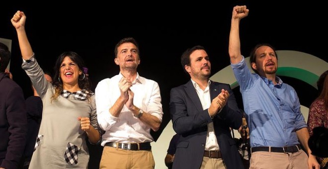Teresa Rodríguez, Antonio Maillo, Alberto Garzón y Pablo Iglesias en el acto de cierre de campaña de Adelante Andalucía en Torremolinos / EFE