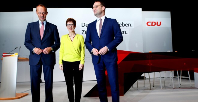 Los candidatos a suceder a Angela Merdel en el liderazgo del CDU: Friedrich Merz, Annegret Kramp-Karrenbauer (AKK) y Jens Spahn.-  REUTERS/Thilo Schmuelgen