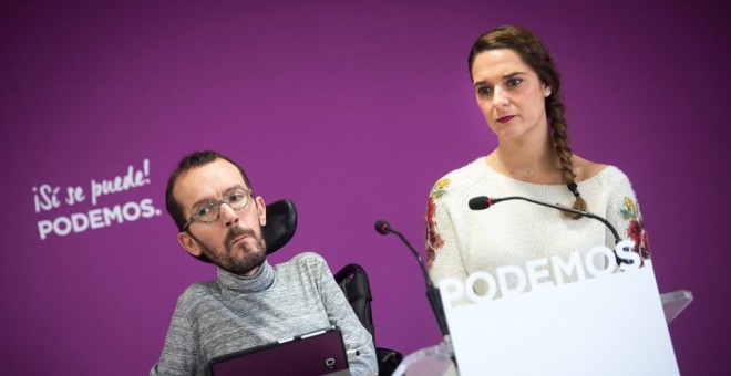 El secretario de Organización de Podemos, Pablo Echenique, y la coportavoz de la Ejecutiva de Podemos, Noelia Vera, en rueda de prensa tras el Consejo de Podemos - EFE/Luca Piergiovanni