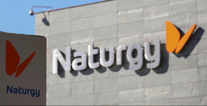 El logo de Naturgy (anteriormente, Gas natural Fenosa), en su sede en Madrid. REUTERS
