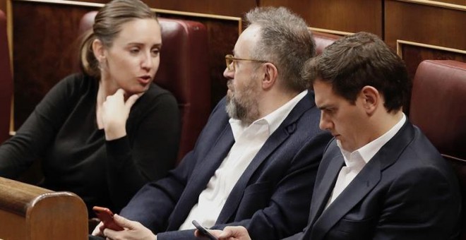Albert Rivera, Juan Carlos Girauta y Melisa Rodríguez, de Ciudadaos, en el debate de los Prespuestos en el Congreso. / EFE