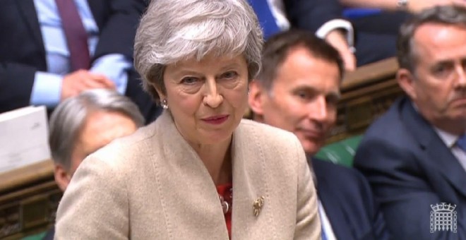 La primera ministra británica Theresa May en el Paelamento. / EFE