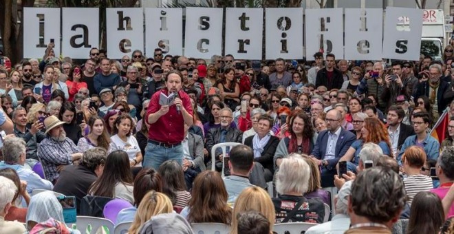 El candidato de Unidas Podemos a la Presidencia del Gobierno, Pablo Iglesias, durante un acto electoral de la formación en la Plaza España de Palma