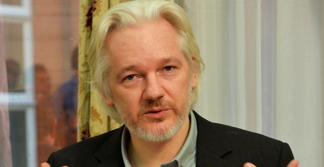 18/08/2014 - Assange durante una conferencia de prensa en la embajada de Ecuador en el centro de Londres  | REUTERS/ John Stillwell