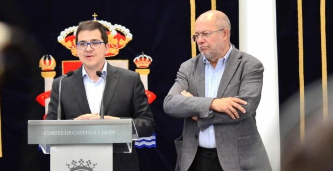 El coordinador del equipo negociador de Cs, José María Espejo y el candidato de Ciudadanos en la Comunidad, Paco Igea. Fuente: Cs