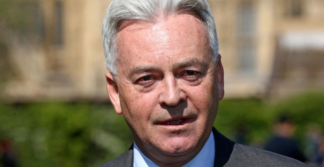 El ministro de Estado por Europa y las Américas, Alan Duncan, atendiendo a una conferencia de prensa el 11 de abril. / Reuters