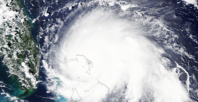 02/09/2019 - El huracán Dorian descarga su furia sobre las Bahamas. / EFE