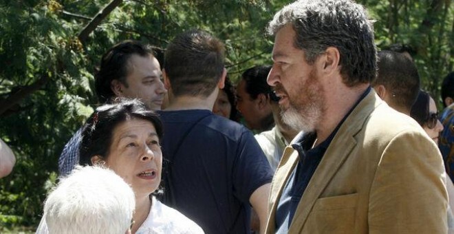El fundador de Equo, Juan López de Uralde, y la concejala de Más Madrid, Inés Sabanés, en el lanzamiento del partido verde en 2011. VICTOR LERENA/EFE / MADRID