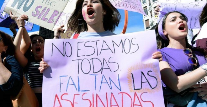 Foto de archivo. Manifestaciones de estudiantes en Valencia / Ana Escobar EFE
