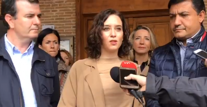 Díaz Ayuso durante una visita a Sotillo de la Adrada (Ávila).