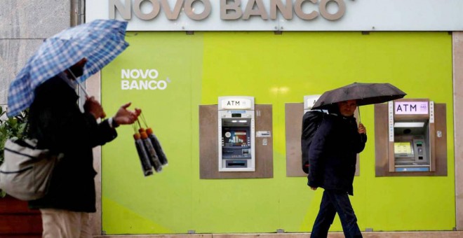 Foto: Oficina de Novo Banco en Lisboa. REUTERS