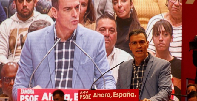 El candidato del PSOE, y presidente del Gobierno en funciones, Pedro Sánchez, durante un acto de precampaña del partido en Zamora. EFE/Mariam A. Montesinos