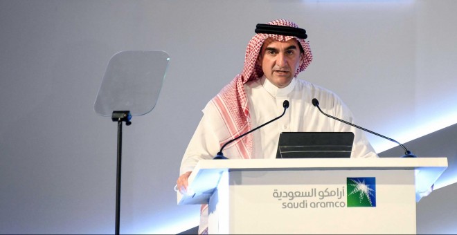 El presidente de la compañía petrolera saudí, Al-Rumayyan, en una rueda de prensa. / Europa Press