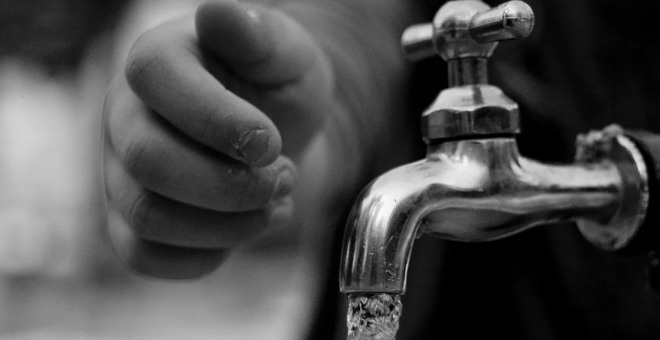 El elevado coste del saneamiento del agua ha disparado los costes de las familias en este apartado./Musiking / Pixabay