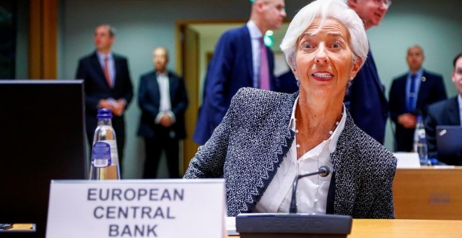 La presidenta del Banco Central Europeo (BCE), Christine Lagarde, participa de una reunión de ministros de Finanzas de la Eurozona (el Eurogrupo) en Bruselas. REUTERS/Francois Lenoir
