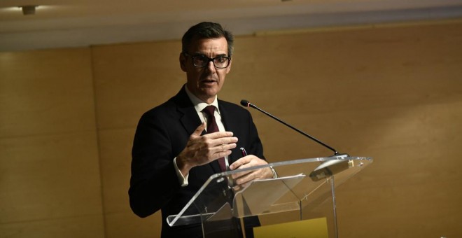 El secretario general del Tesoro, Carlos San Basilio, en una rueda de prensa en la sede del Ministerio de Economía. E.P./ Óscar Cañas
