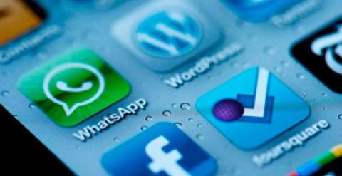 Whatsapp, en la pantalla de un smartphone.- EFE