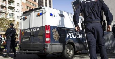 La Policia ha detenido a un taxista de Parla por su presunta implicación en la pelea./ EFE