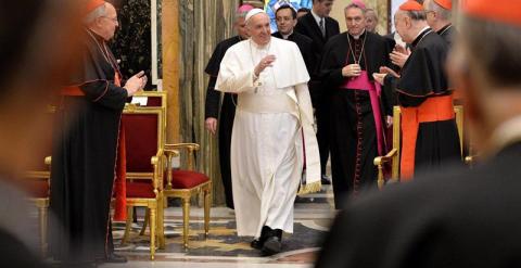 El papa Francisco, en la celebración de Navidad con los miembros de la Curia romana / EFE