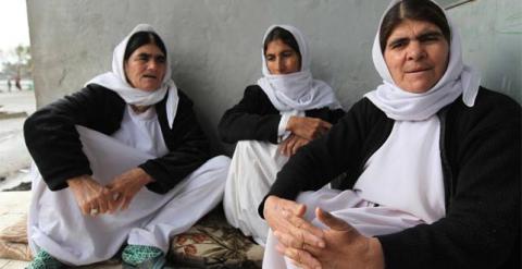 Mujeres refugiadas en la frontera Turquía-Siria.