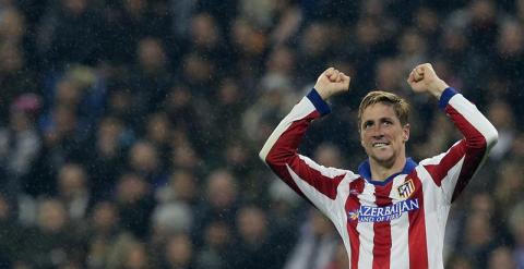 Fernando Torres celebra su segundo gol al Madrid. EFE/Ballesteros